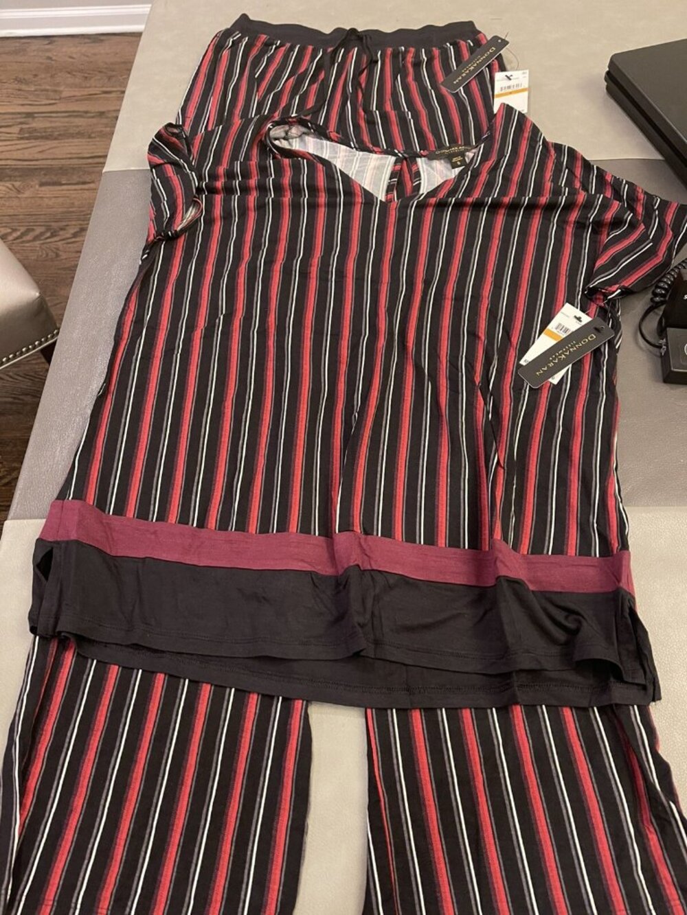 Donna Karan Ladies Pajamas Size Small Black Red White Modal Sleepwear